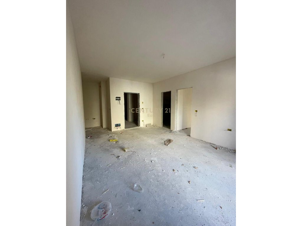 EXCLUZIVE SHITET APARTAMENT 1+1 NE GOLEM , 100M NGA DETI ! 2