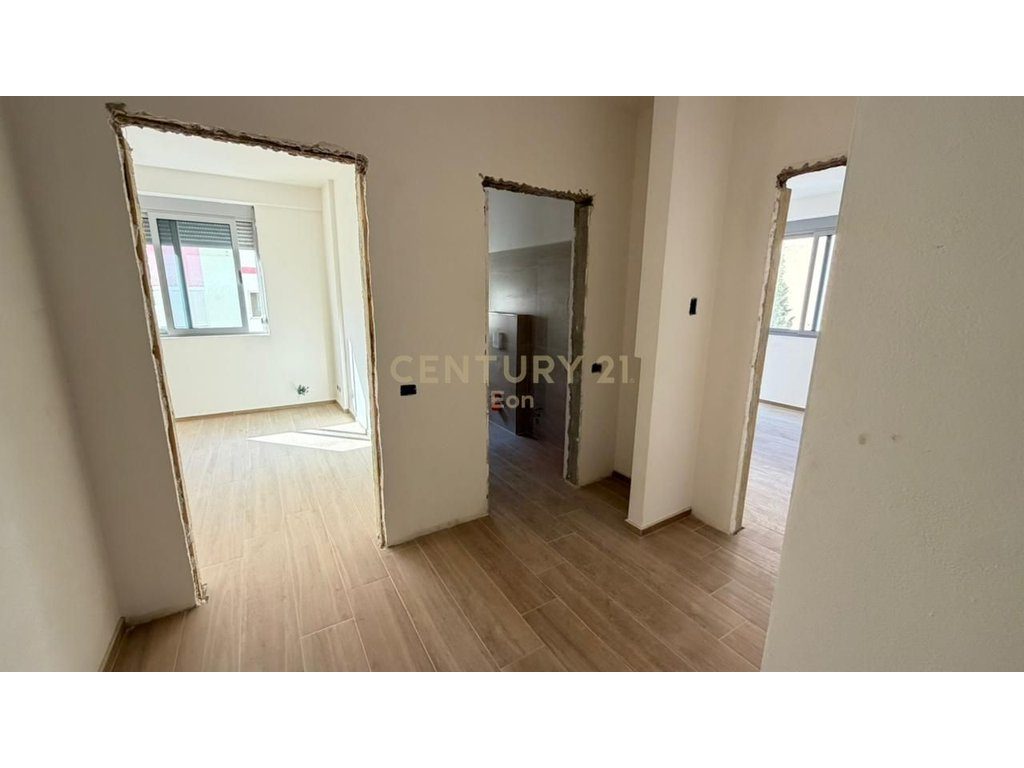 APARTAMENT 1+1 PER SHITJE NE GOLEM ! 3