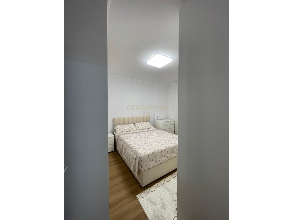 SHITET APARTAMENT 2+1 TEK SHKEMBI KAVAJES ! 4