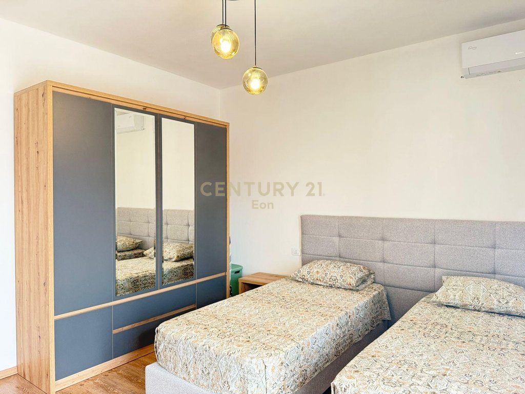 Apartament 2+1+2 Me Qira me Pamje Deti, Vollga Durrës - 900€ | 100 m²