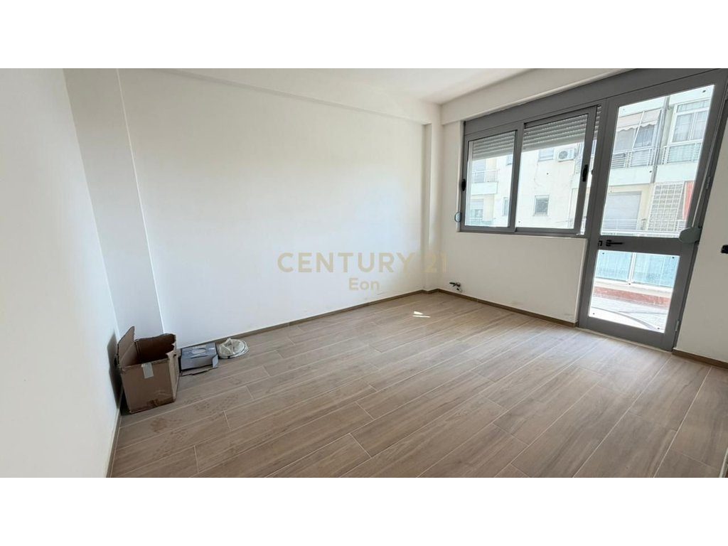 APARTAMENT 1+1 PER SHITJE NE GOLEM ! 4
