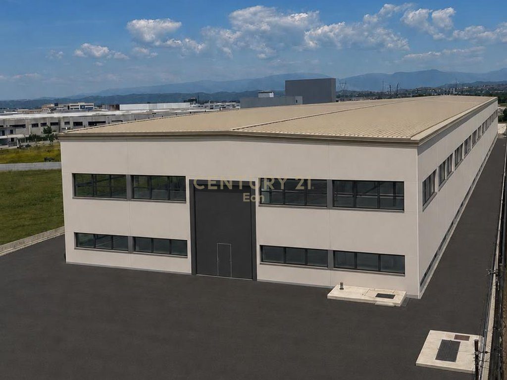 Jepet Me Qira Kapanon në Xhafzotaj, Durrës - 3€/m² | 6.200 m²