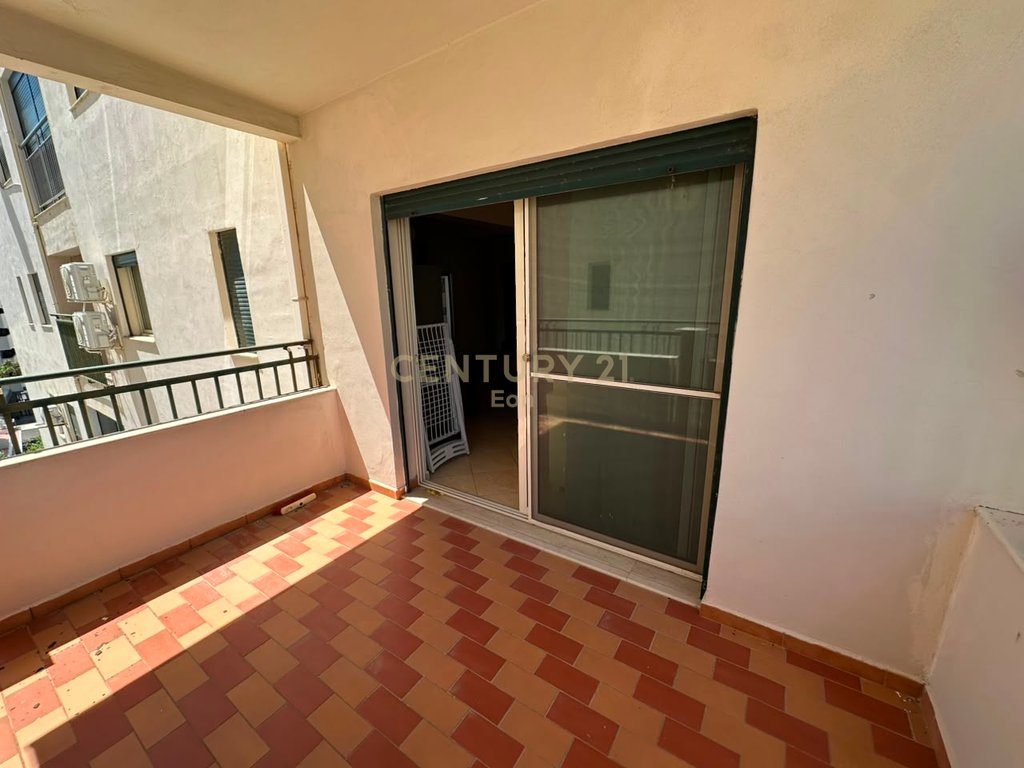 JEPET ME QIRA APARTAMENT 2+1 NE VIJE E PARE ME DETIN, SHKEMBI KAVAJES ! 3