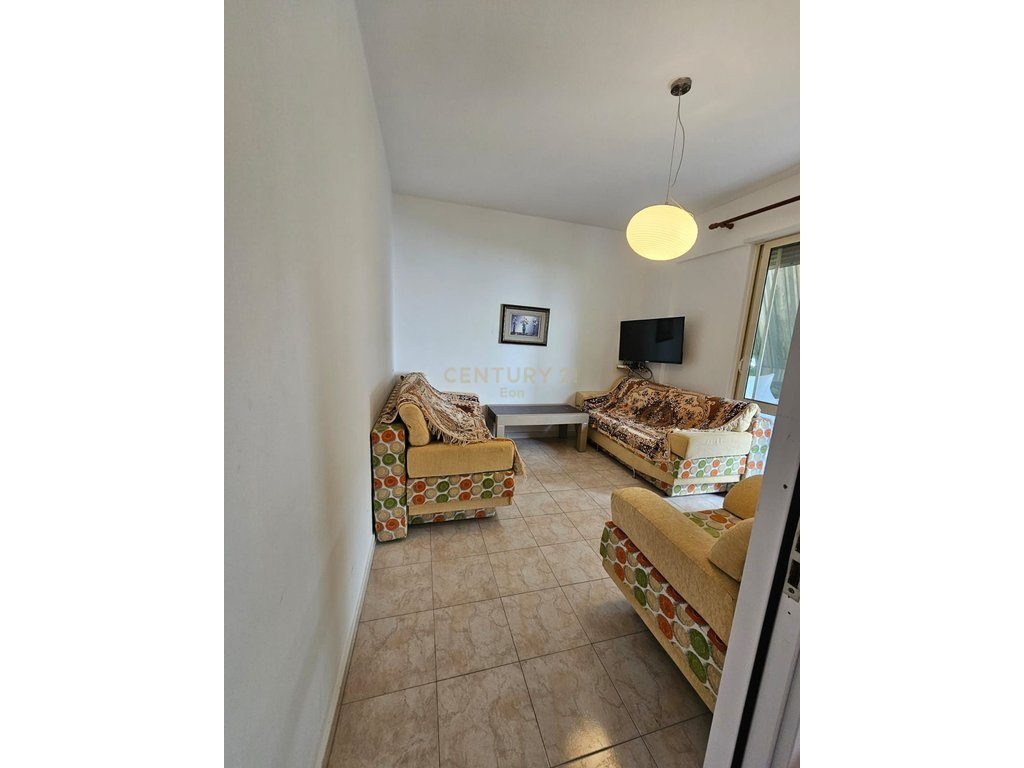 SHITET APARTAMENT 2+1 TEK SHKEMBI KAVAJES ! 3