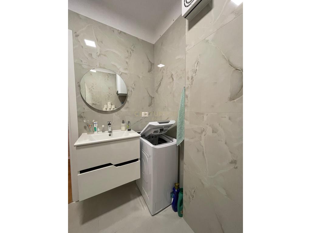 SHITET APARTAMENT 2+1 TEK SHKEMBI KAVAJES ! 2