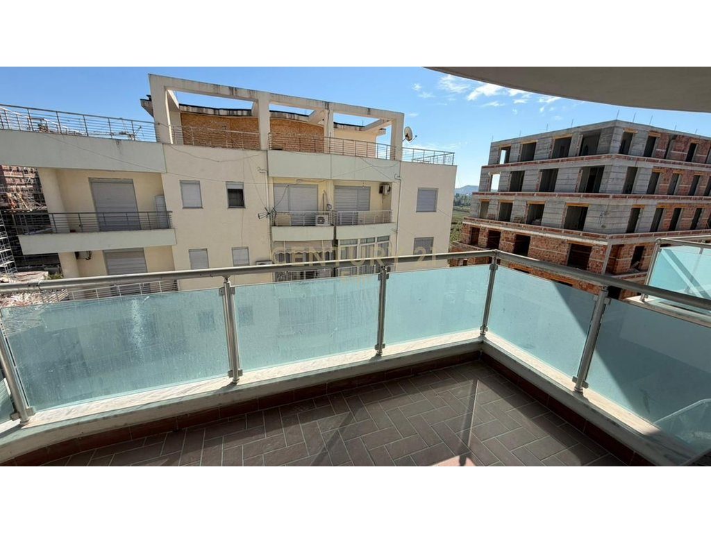 APARTAMENT 1+1 PER SHITJE NE GOLEM ! 4