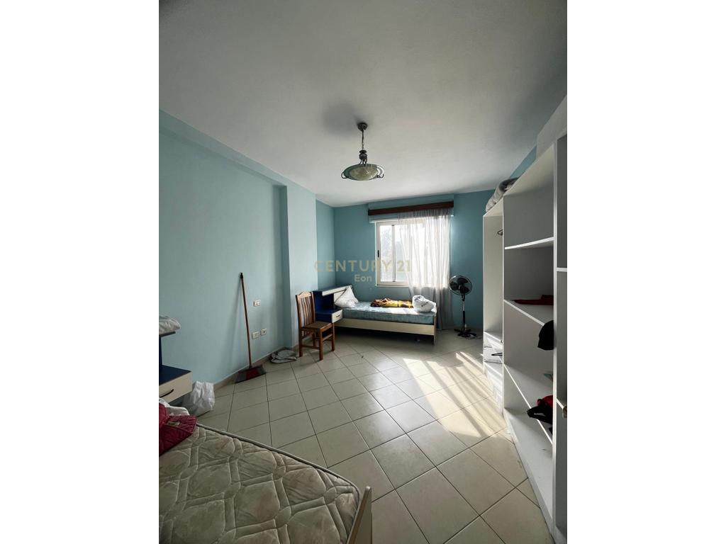 Apartament 2+1 Për Shitje në Golem, Durrës !