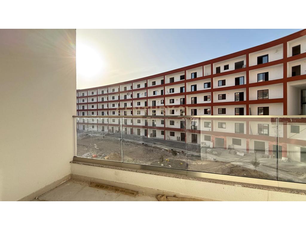 EXCLUSIVE ! Shitet apartament 1+1 + Post Parkimi te Rezidenca EON, Golem !