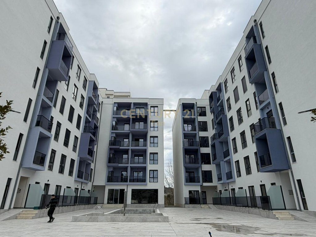 APARTAMENT 1+1 PER SHITJE TEK "ADRIATIK GARDEN" NE GOLEM ! 4