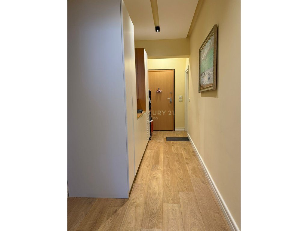 Exclusive ! SHITET APARTAMENT 2+1 RRUGA E RE E PORTIT, DURRES !