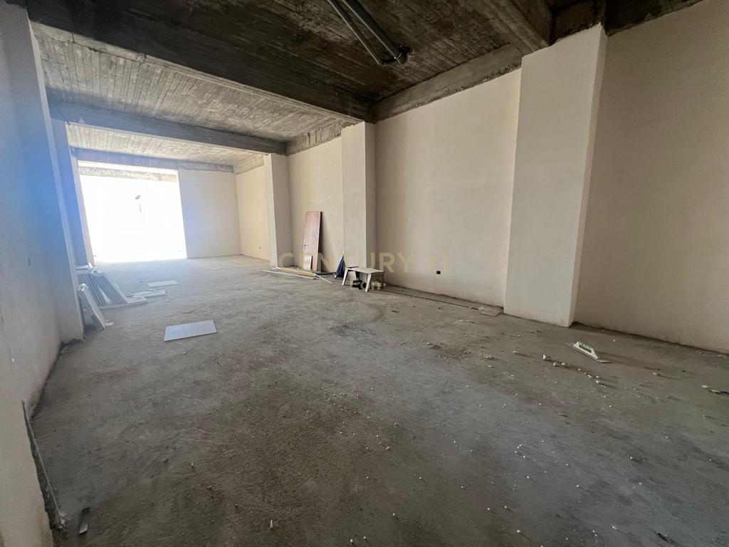 Ambient Komercial 1+1 Me Qira në Spitallë, Durrës !!!