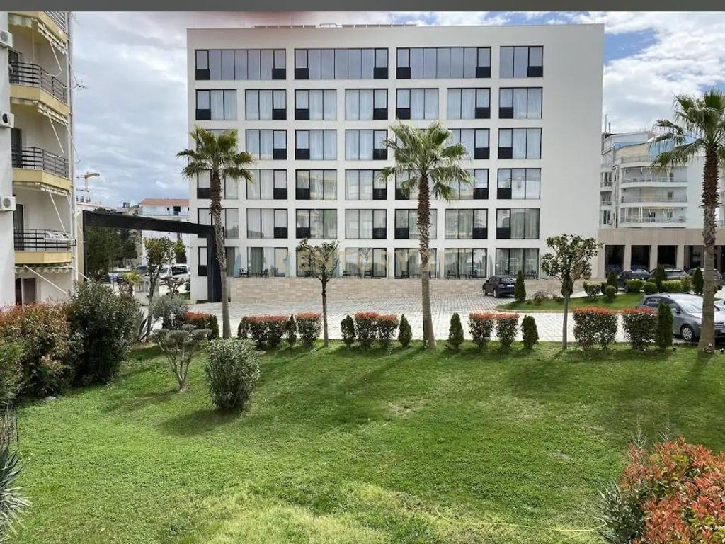 JEPET ME QIRA APARTAMENT 1+1 AFER DETIT NE GOLEM PRANE PREMIUM HOTEL! 3