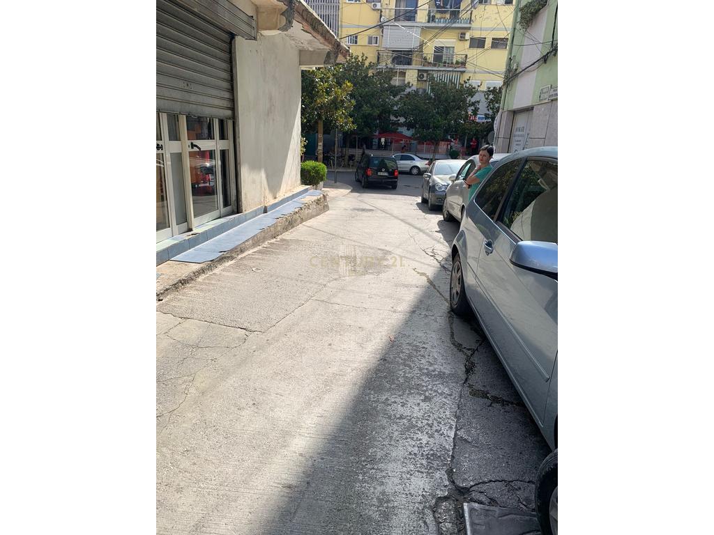 Vile 2 Katshe + Njesi Biznesi tek Gjykata, Durres ! 4
