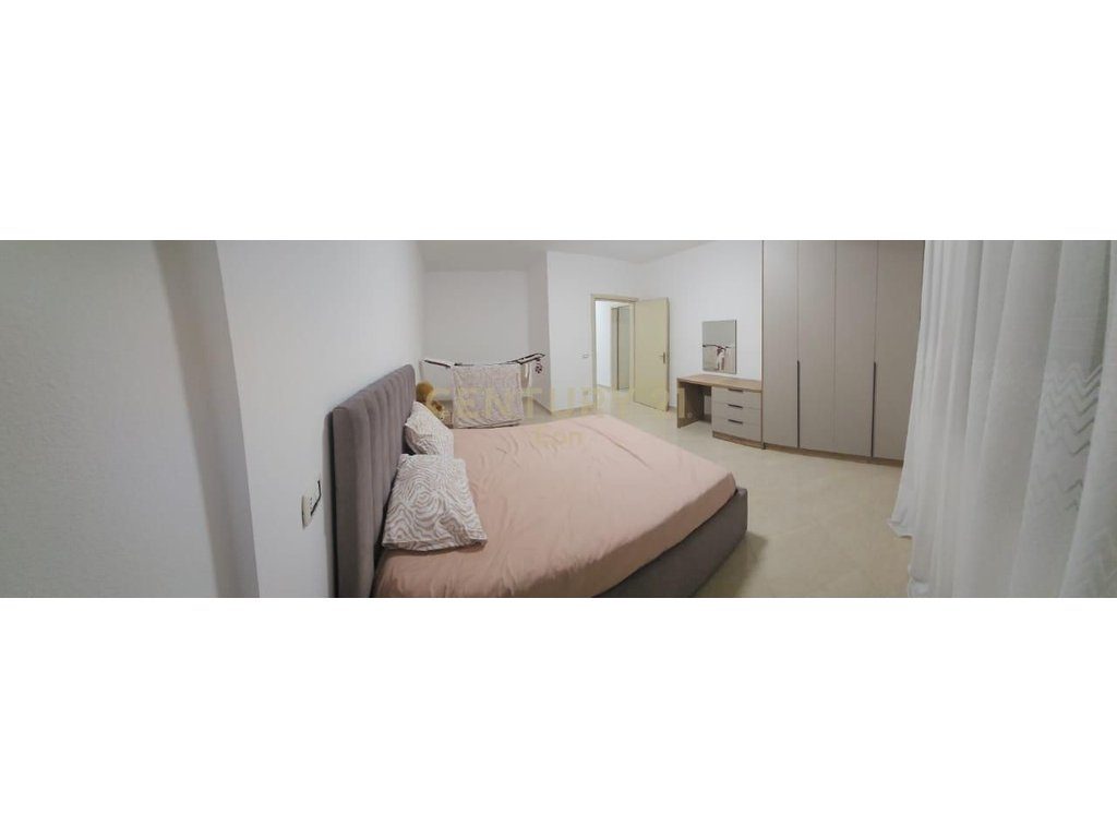 APARTAMENT I SAPO MOBILUAR 1+1 ME QERA NE PLAZH, DURRES ! 2