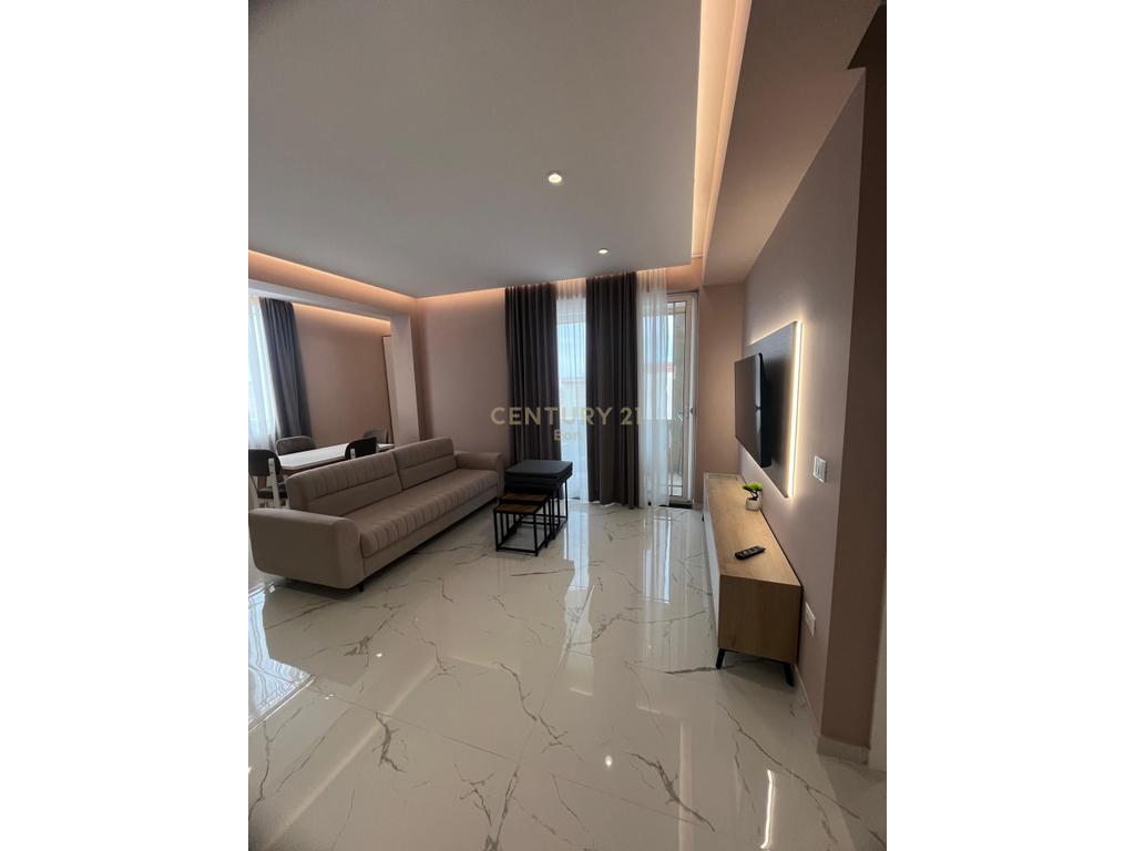 Apartament 2+1 Me Qira në Qendër Golem, Durrës ! 2