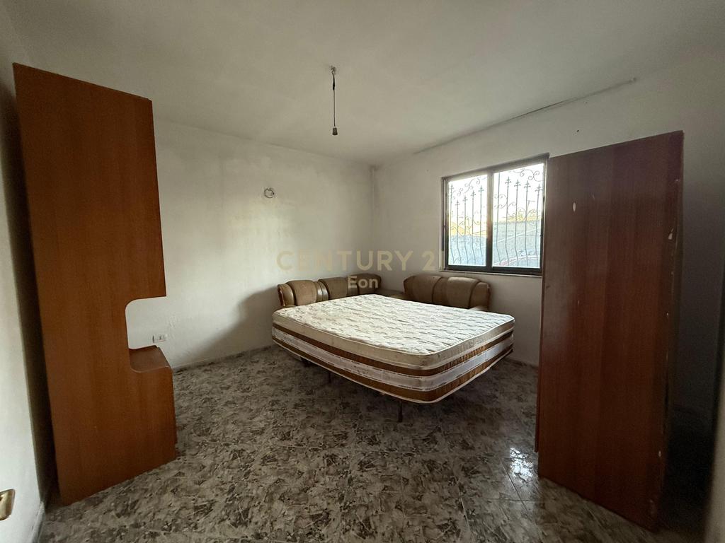 Shitet Shtëpi Private – Shkozet, Durrës