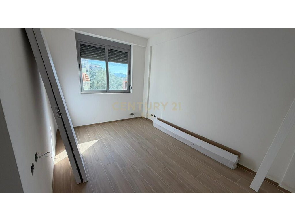 APARTAMENT 1+1 PER SHITJE NE GOLEM !