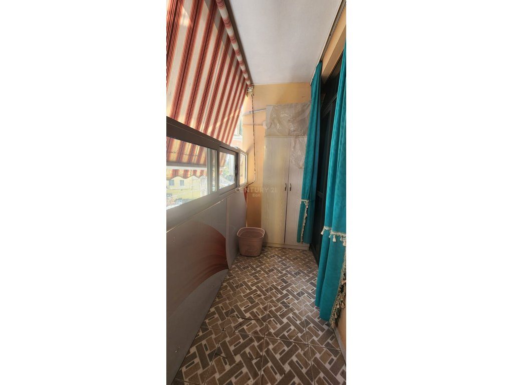 SHITET APARTAMENT 3+1+2 NE ZONEN E PLAZHIT !