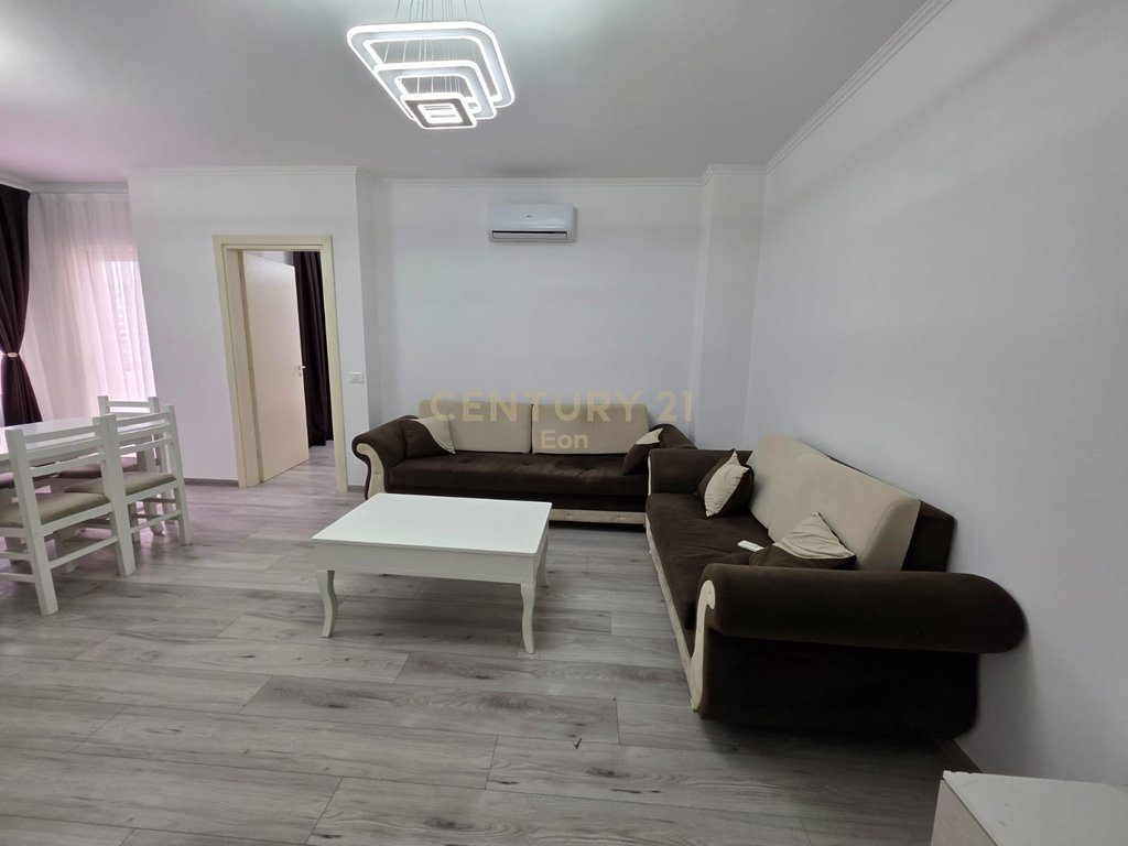 Apartament 2+1 Me Qera Në Durrës, Ish Fabrika e Bukës ! 2