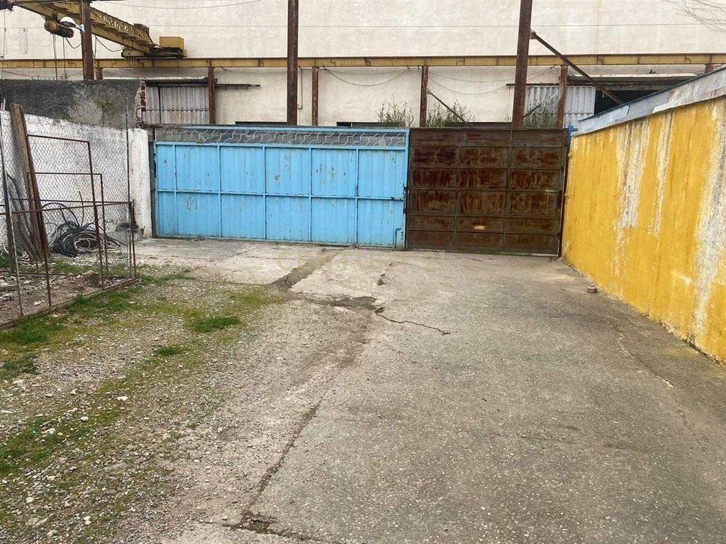 Magazinë Me Qira në Shkozet, Durrës !