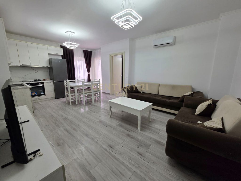 Apartament 2+1 Me Qera Në Durrës, Ish Fabrika e Bukës ! 3