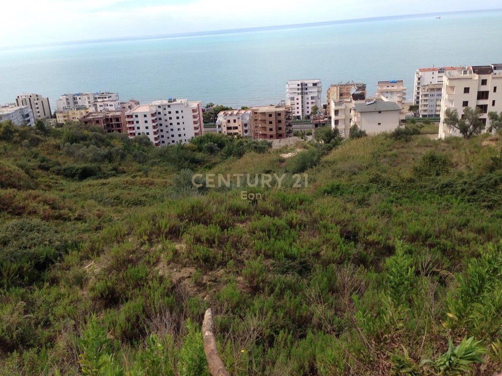 SHITET TOKE ME PAMJE DETI TEK SHKEMBI I KAVAJES , DURRES!