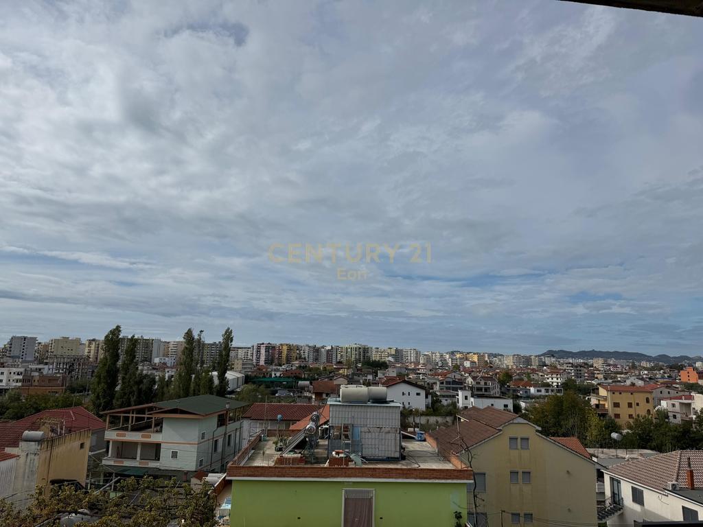 Vilë 4-Kateshe per Shitje në Arapaj, Durrës ! 4