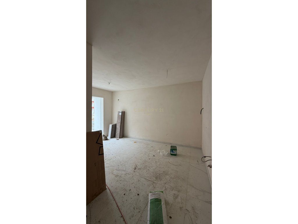 SHITET APARTAMENT 1+1 ME OBORR, TEK REZIDENCA EON NE GOLEM ! 3