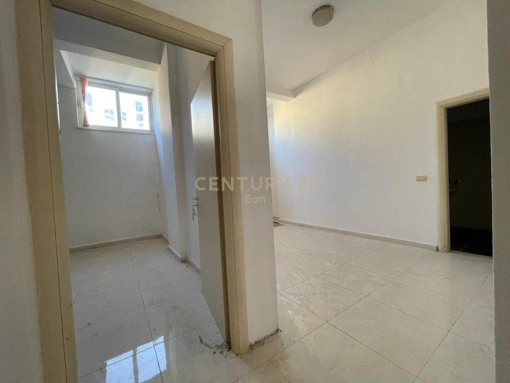 Dyqan Për Shitje në Lagja nr.17, Durrës - 120000€ | 100 m²