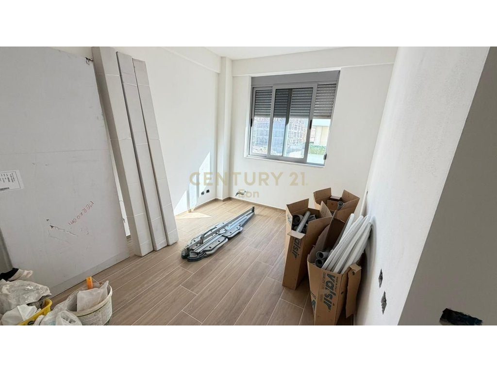 APARTAMENT 1+1 PER SHITJE NE GOLEM ! 3