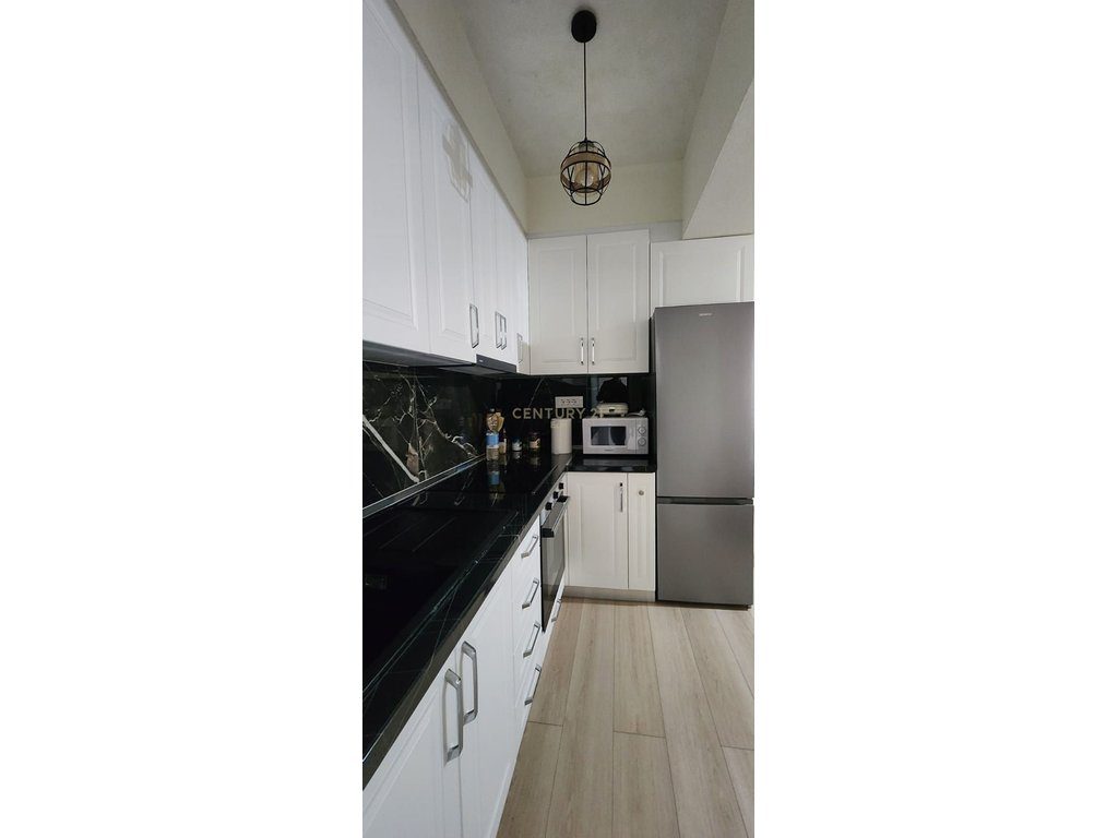 JEPET ME QERA APARTAMENT 1+1 TE HYRJA E DURRESIT ! 4