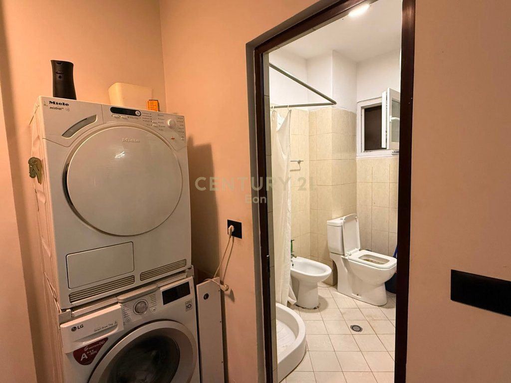Apartament 1+1 në shitje në Plazh, Durrës ! 4
