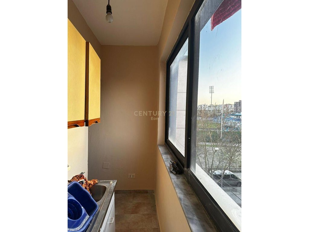 SHITET APARTAMENT KATI 4, 1+1 TEK STADIUMI, NE DURRES !