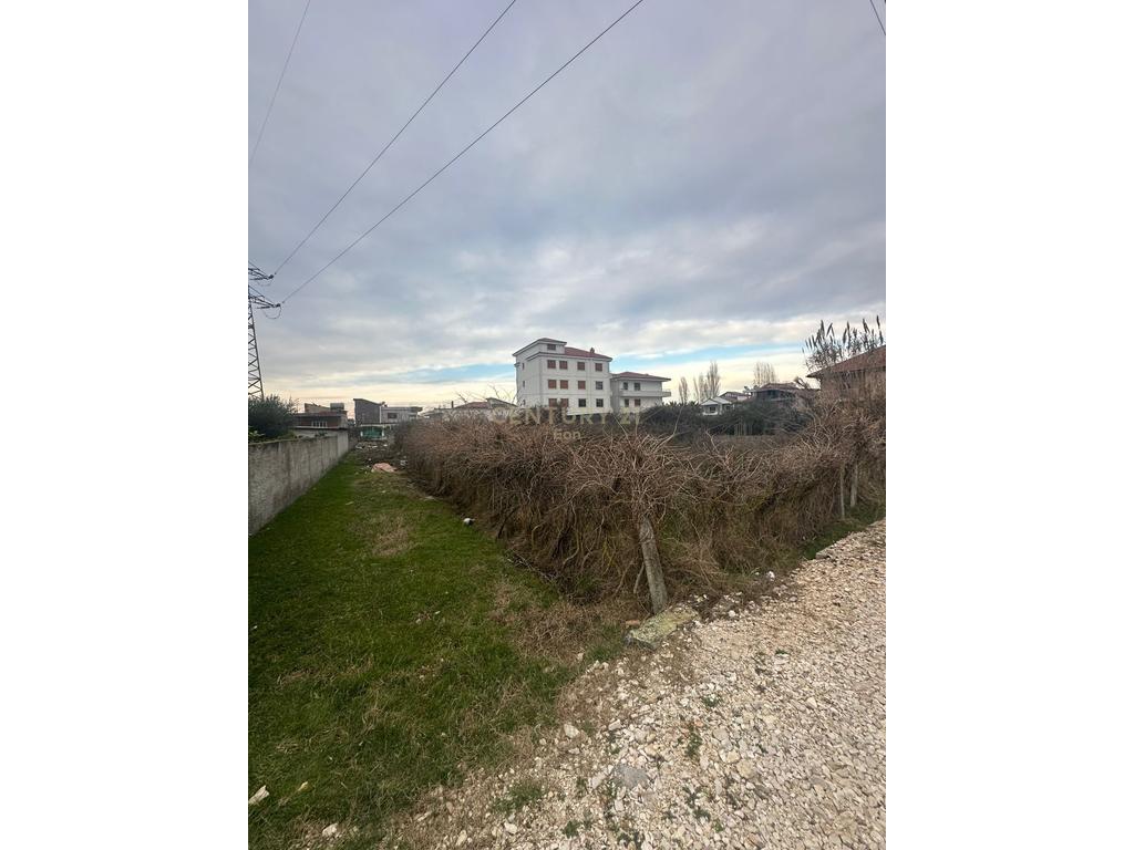 Tokë Truall 793 m² në Shkozet 2