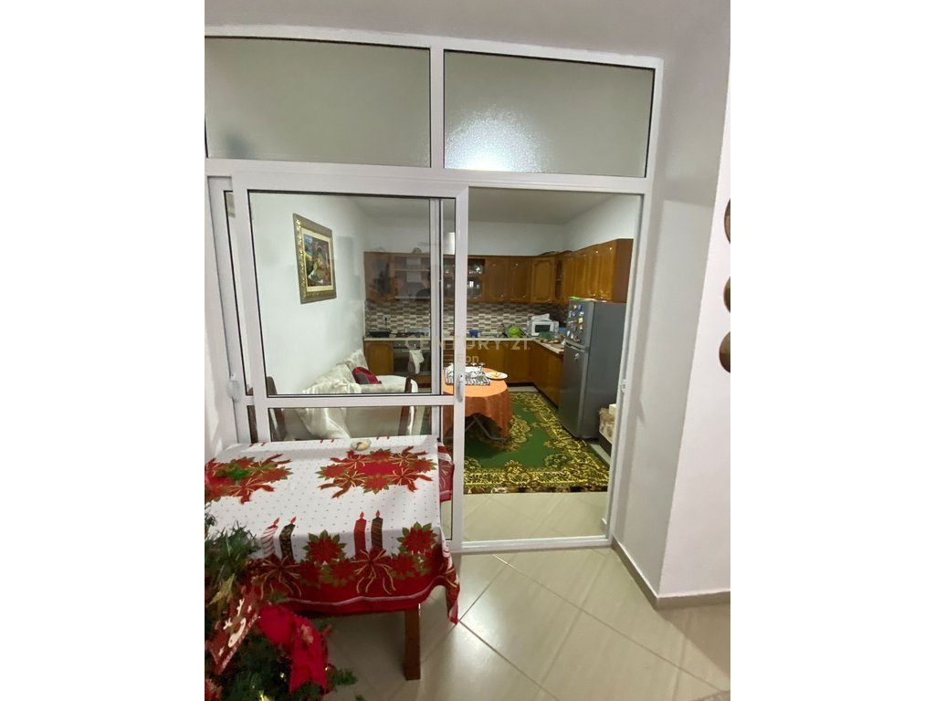SHITET SHTEPI PRIVATE NE PORTO ROMANO DURRES !! 3