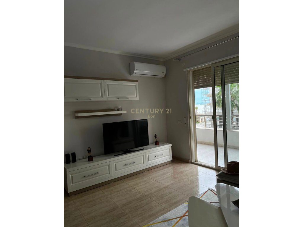 SHITET APARTAMENT 1+1 NE PLAZH, DURRES ! 4
