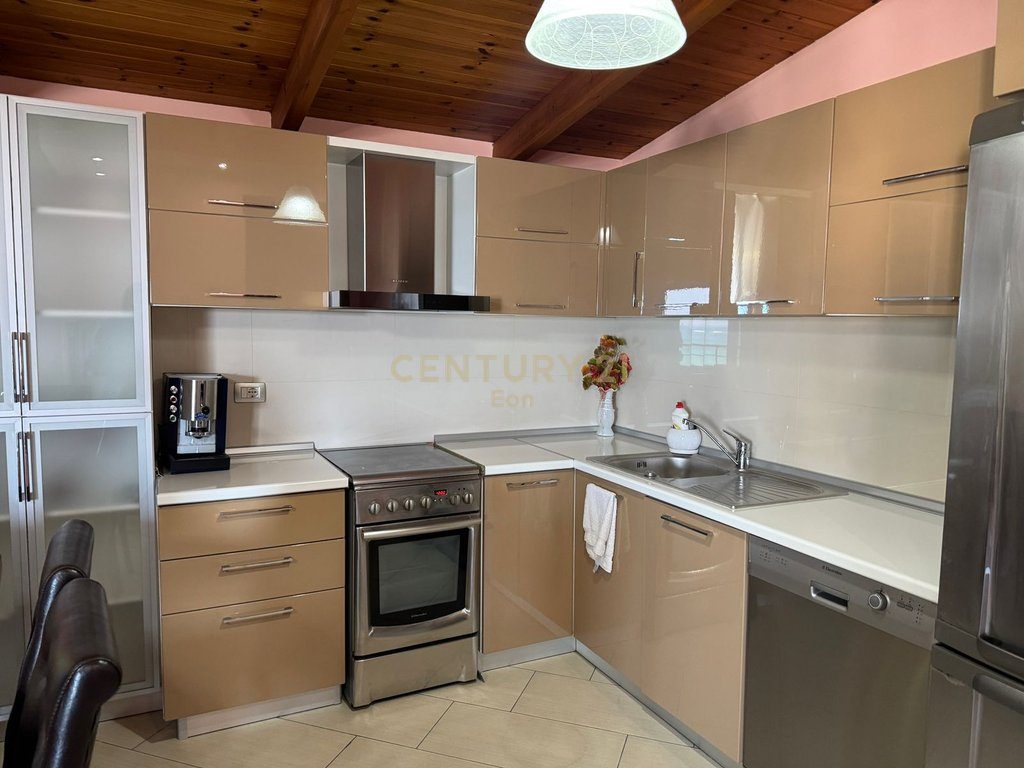 JEPET ME QIRA APARTAMENT 1+1 ME PAMJE DETI NE PLAZH, DURRES ! 4