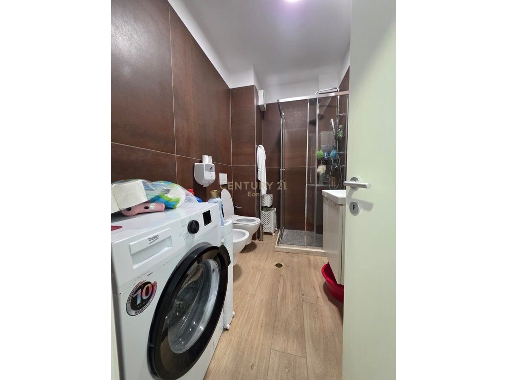 SHITET SUPER APARTAMENT 2+1 ME PAMJE DETI NE QERRET! 3