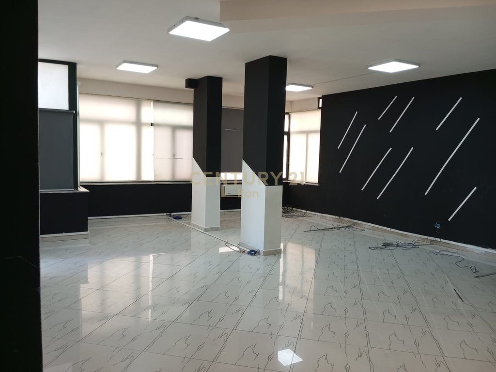 Jepet me Qira, Ambient Biznesi, Plazh, Durres ! 4