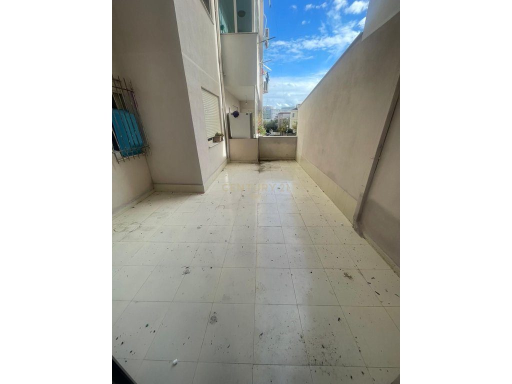 Apartament 2+2 Në Shitje në Ish-URT, Durrës - 133,000€ | 140 m² 2
