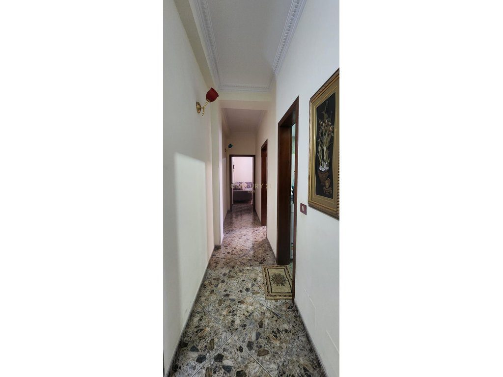 SHITET APARTAMENT 3+1+2 NE ZONEN E PLAZHIT ! 3