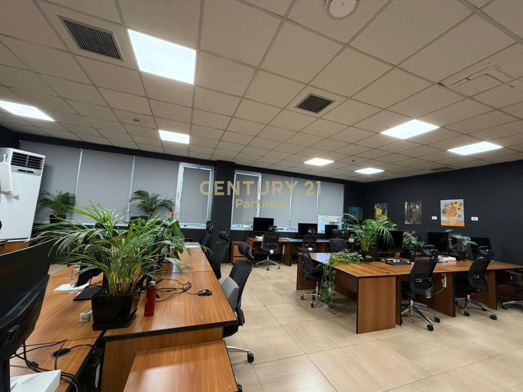 SHESIM AMBIENT+ 2 PARKING SPACES OPPOSITE DELIJORGJI! 2