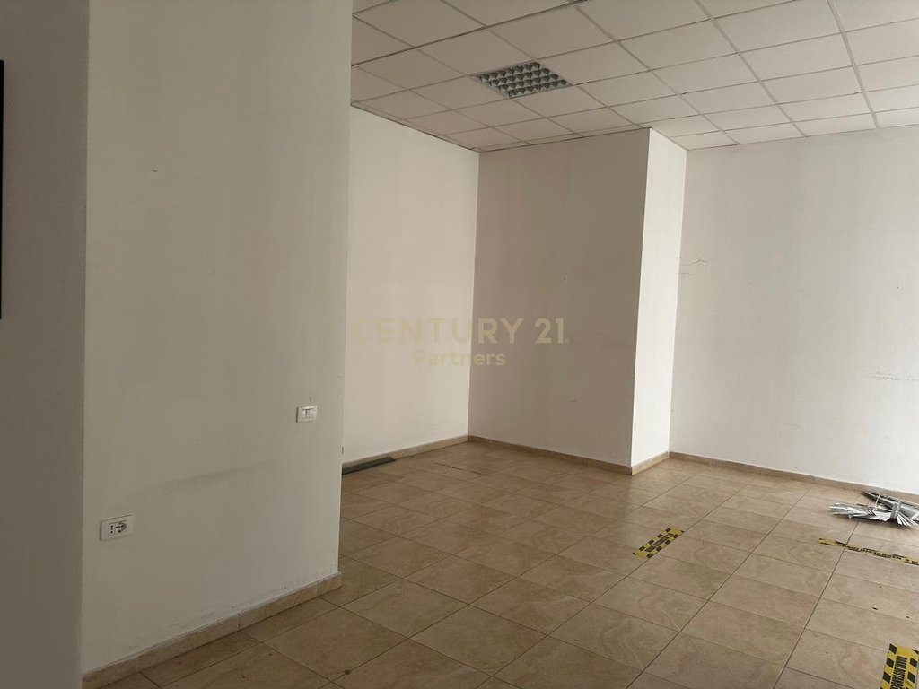 COMMERCIAL SPACE FOR RENT MAGNET-21 COMPLEX 21 DECEMBER 2