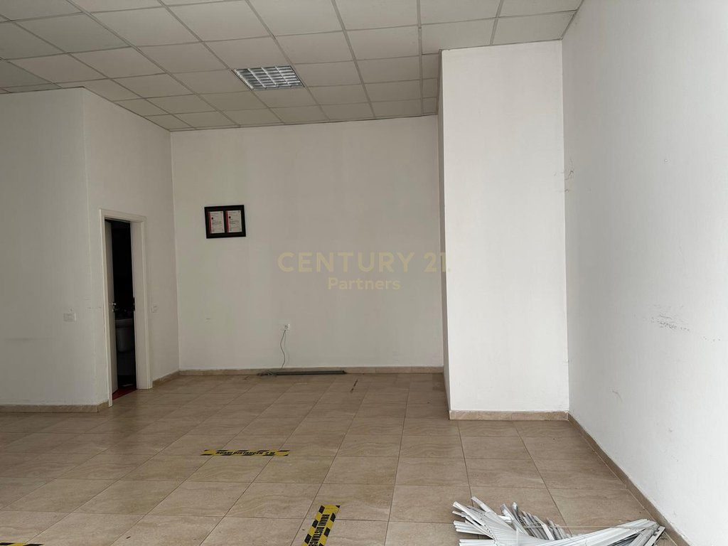 COMMERCIAL SPACE FOR RENT MAGNET-21 COMPLEX 21 DECEMBER 4