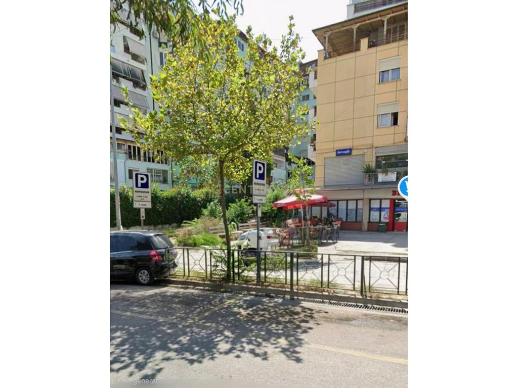 COMMERCIAL UNIT FOR SALE - ABOVE THE PARISIT MUNICIPALITY BYPASS