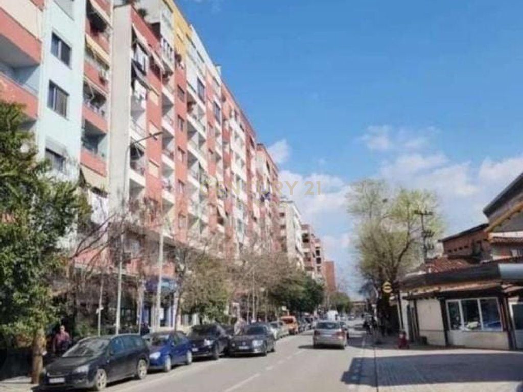 Commercial Space for Sale in Yzberish, Tirana