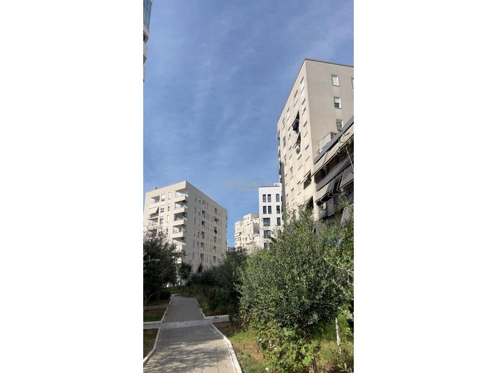COMMERCIAL SPACE FOR SALE - MAGNET COMPLEX, 21 DHJETORI 1