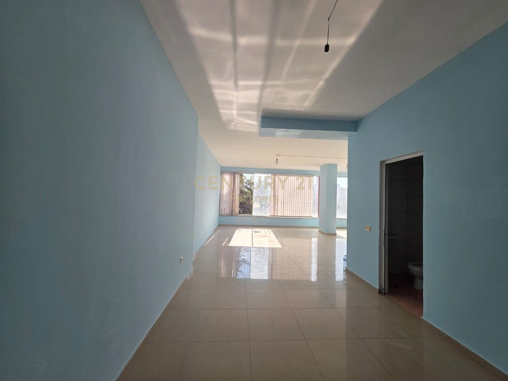 Commercial Space For Sale at Willson Square, Dinamo Stadium, New Tirana - 163 m² 2
