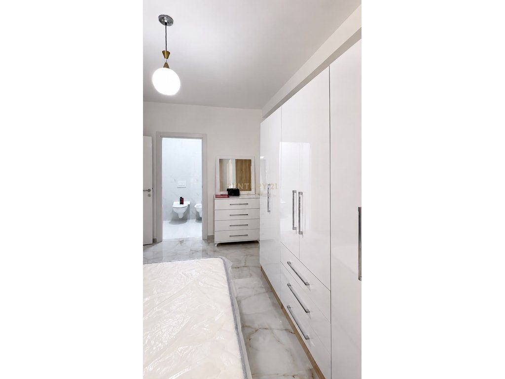 APARTMENT 2+1+2 + PARKING SPACE FOR RENT AT COMPLEX E88, LAPRAKË