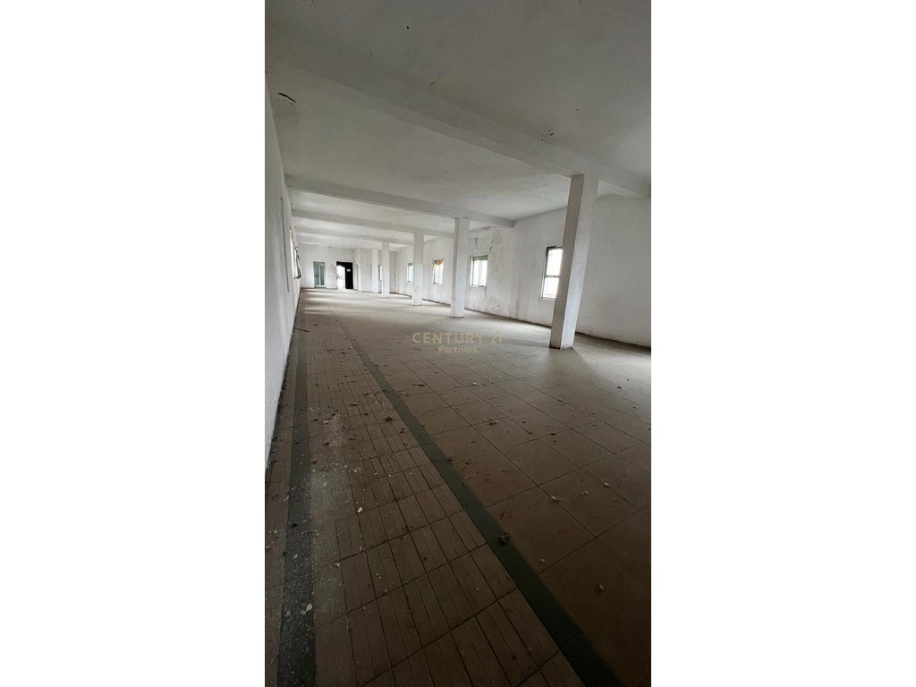 COMMERCIAL SPACE FOR SALE, IN XHAFZOTAJ, DURRES! 3